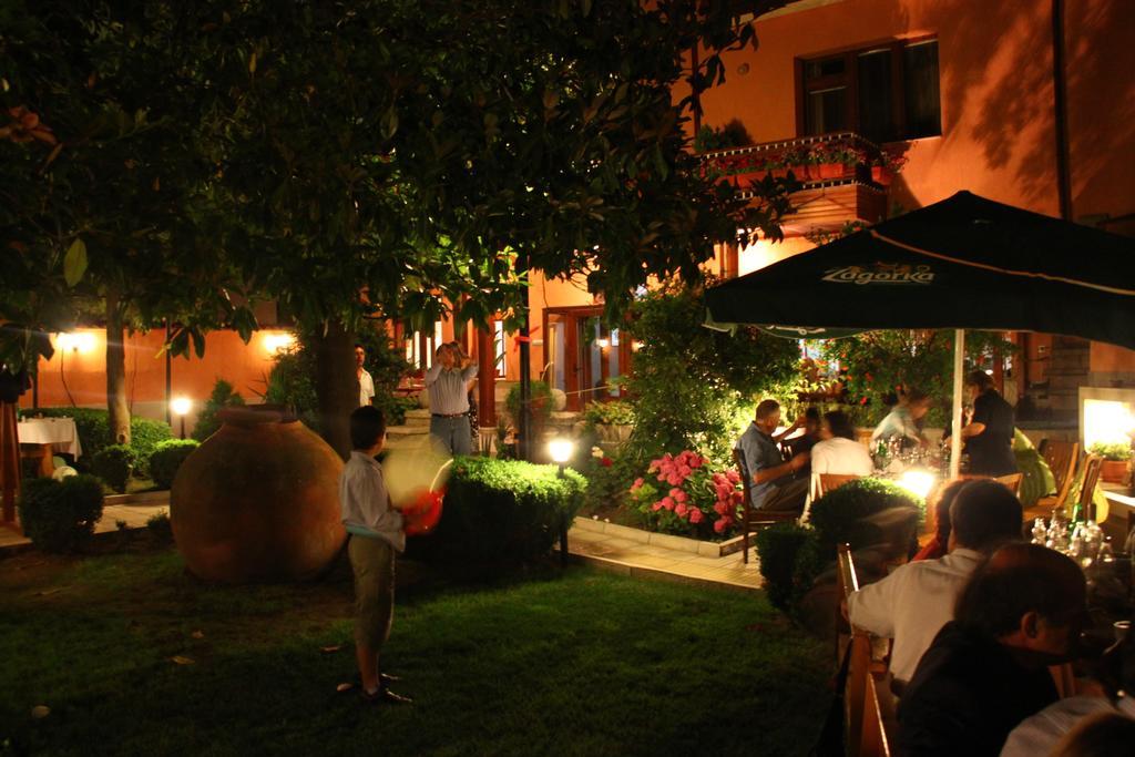 Anita Guest House & Relax Perushtitsa Exterior photo